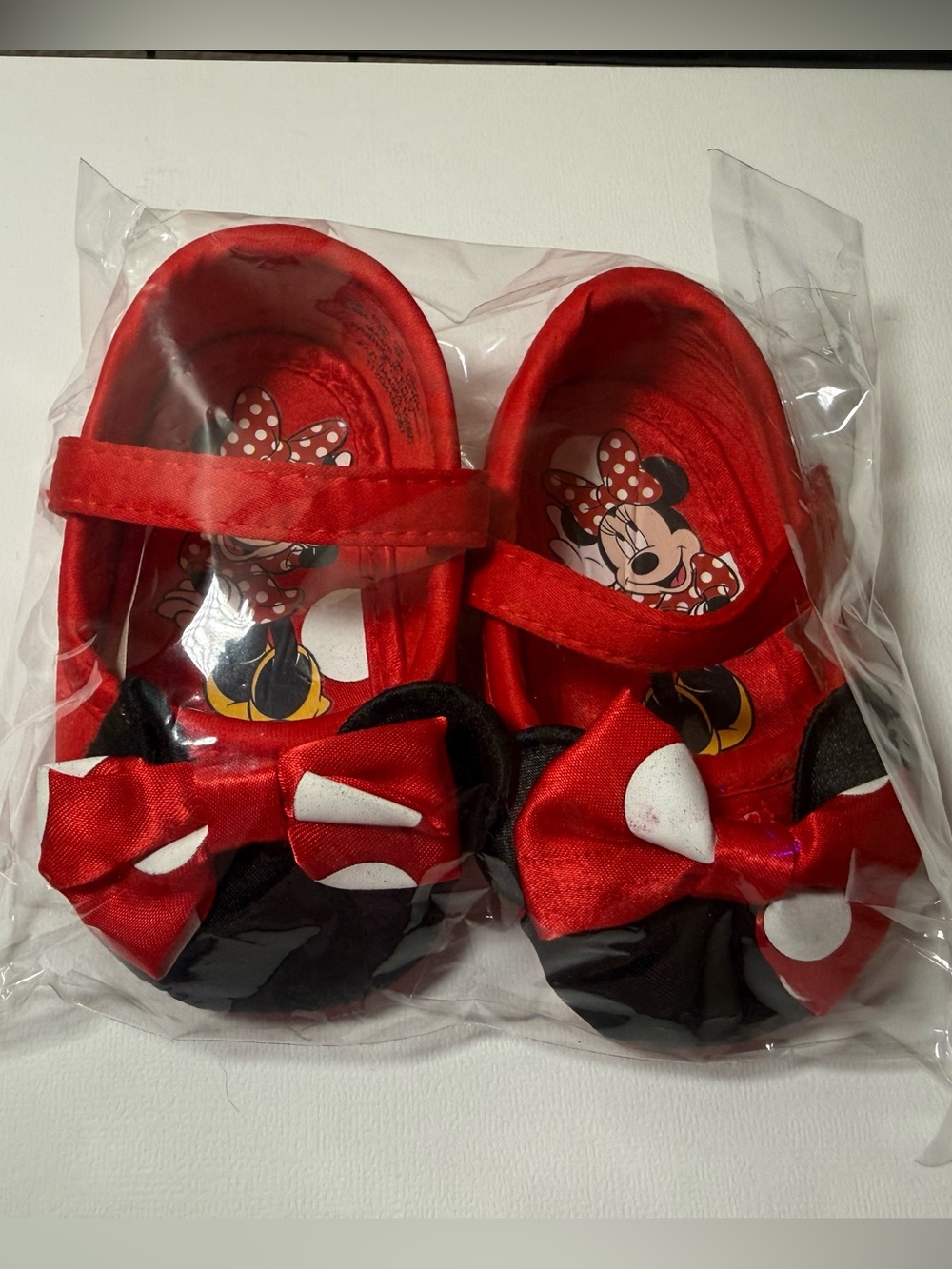 Disney Baby Minnie Mouse Red Bow Mary Jane Shoes